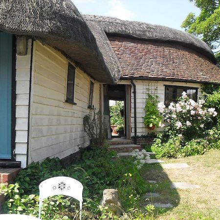 Church Hall Farm Bed And Breakfast Broxted Room photo